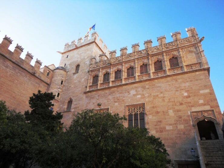 Valencia: Private 4-Hour Walking Tour of the Old Town - Payment Options and Gift Choice
