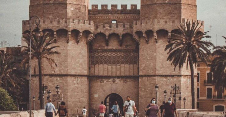 Valencia: Private and Guided City Walking Tour - Experience
