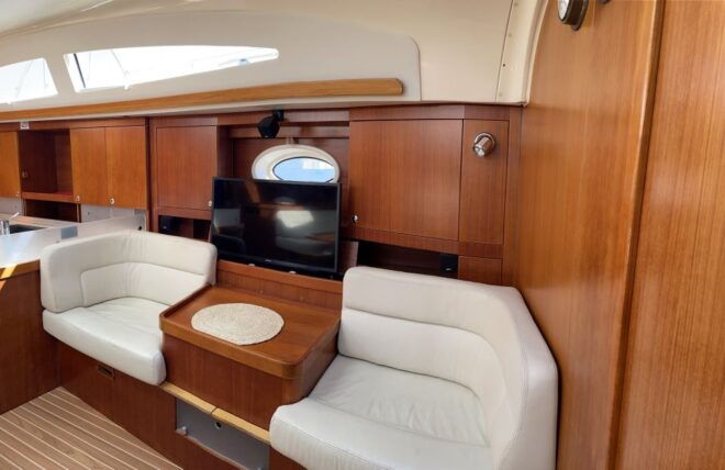 Valencia: Private Boat Trip With Paddle Boarding and Drinks - Preparation