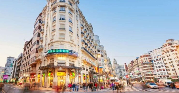 Valencia: Private Custom Tour With a Local Guide - Tour Flexibility and Cancellation Policy