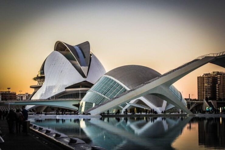 Valencia Private Guided Walking Tour - Historical Experience