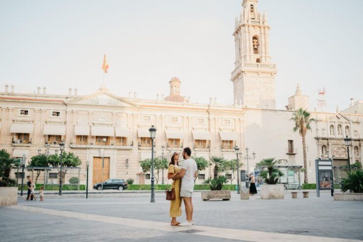 Valencia: Private Photo Tour at the Ciutat Vella - Experience Highlights of the Tour
