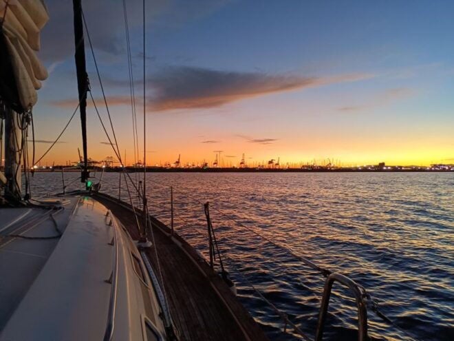Valencia: Private Sailing on Sailboat (Group up to 8 People) - Restrictions