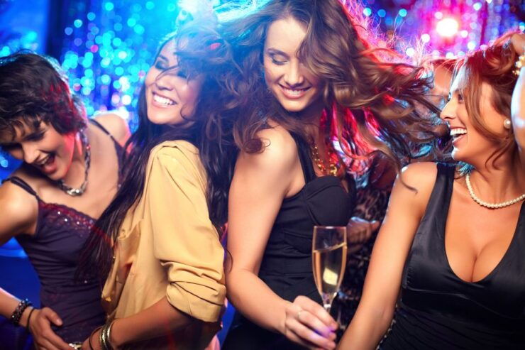 Valencia: Pub Crawl With Free Shots - Activity Details