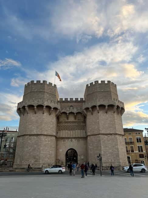 Valencia: Roman Heritage tour with Tapas & Beer! - Exploring Valencia’s Roman Roots