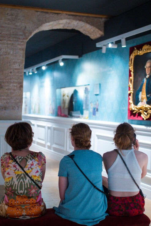 Valencia: San Nicolas, Silk Museum and Santos Juanes Church - Exploring the Silk Museum