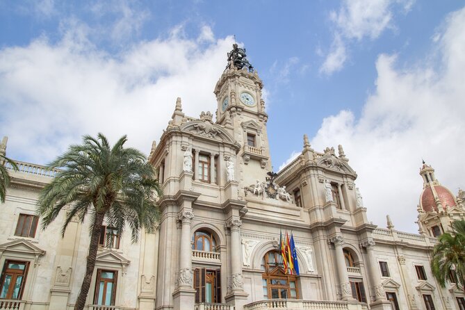 Valencia Scavenger Hunt and Best Landmarks Self-Guided Tour - Tour Details and Inclusions