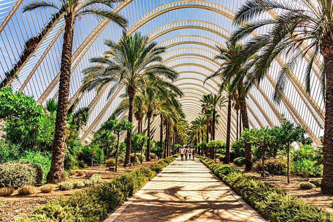 Valencia Scavenger Hunt and Best Landmarks Self-Guided Tour - Tour Experience and Additional Information