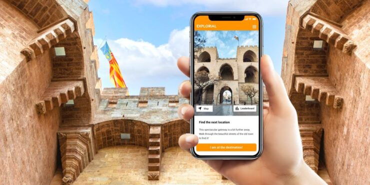 Valencia: Scavenger Hunt and Iconic Sights Self-Guided Tour - Tour Overview