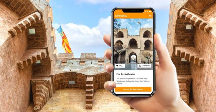 Valencia: Scavenger Hunt and Iconic Sights Self-Guided Tour - Activity Details