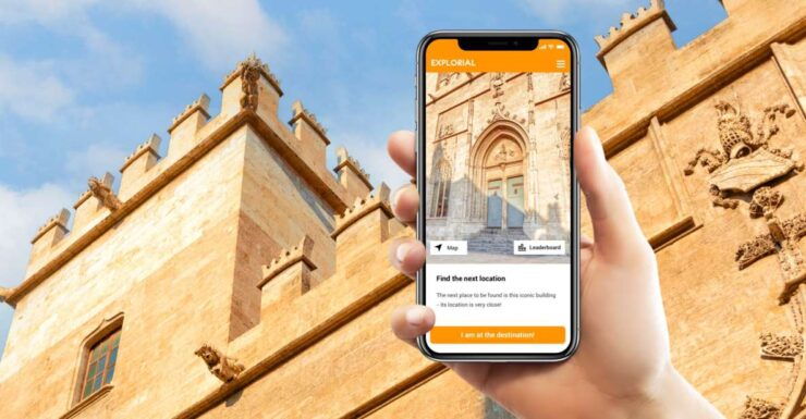 Valencia: Scavenger Hunt and Monumental Self-Guided Tour - Tour Details and Languages