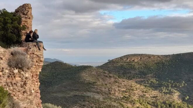 Valencia: Serra Castle Tour and Sunset - Overall Experience