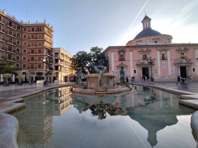 Valencia: Street Food Tour Including Paella & Tapas Tasting - Experience Highlights