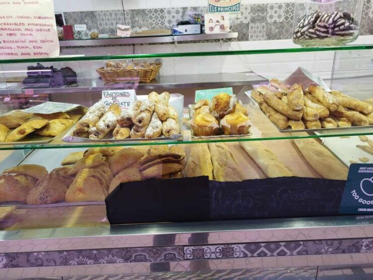 Valencia: Street Food Tour Including Paella & Tapas Tasting - Booking Details