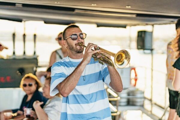 Valencia: Sunset Catamaran Cruise With Cocktail - Important Information and Weather Conditions