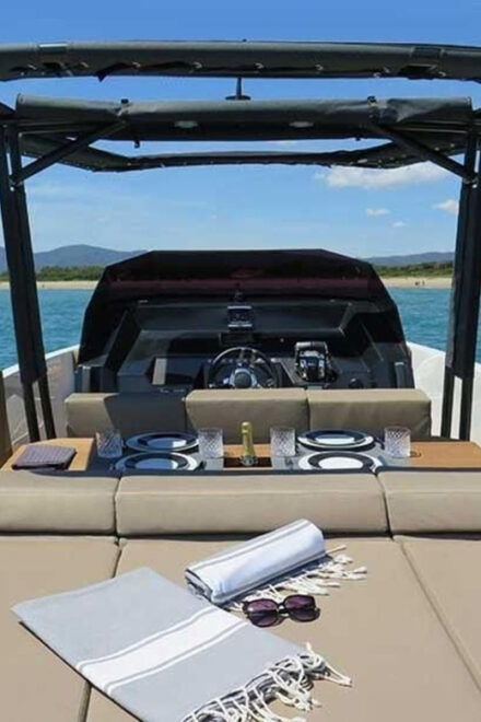 Valencia: Sunset Private Boat Tour With Cava - Included Amenities