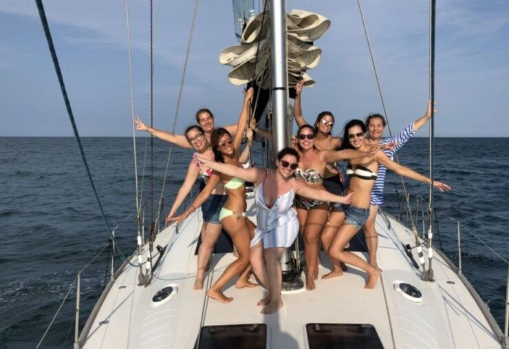 Valencia: Sunset Trip in a Sailboat With Drinks Included - Experience Details