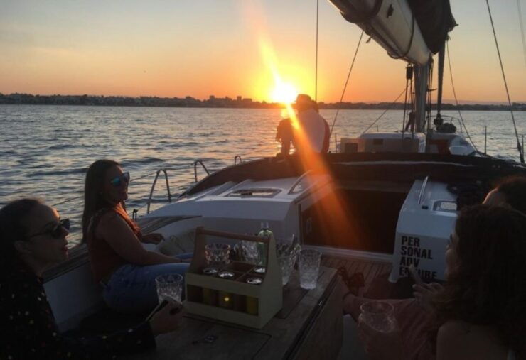 Valencia: Sunset Trip in a Sailboat With Drinks Included - Itinerary