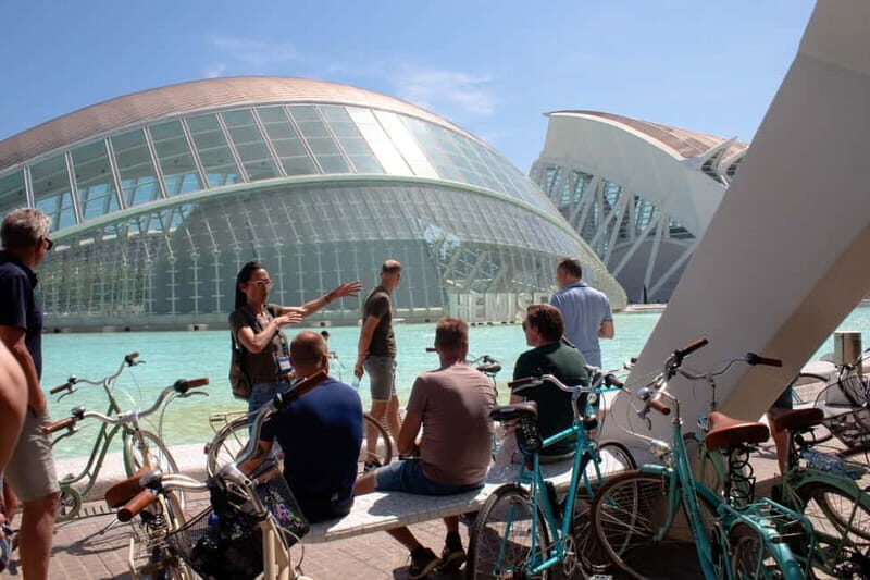 Valencia: Tapas tour + audio guide + bike all day - FAQ