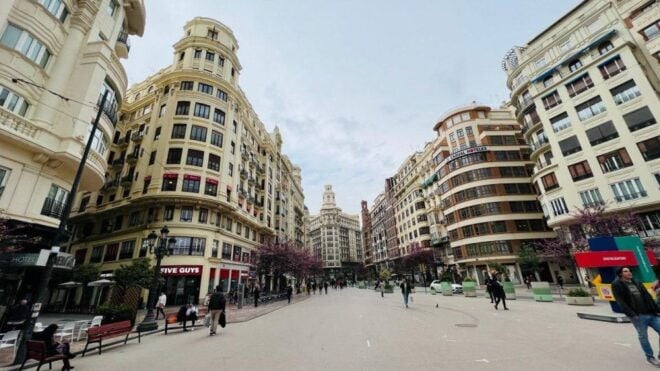 Valencia: the Best 15 Spots in the City by E-Scooters - Holy Grail Cathedral