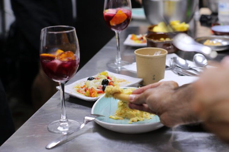 Valencia: Traditional Paella Cooking Class and Dinner - Booking Information