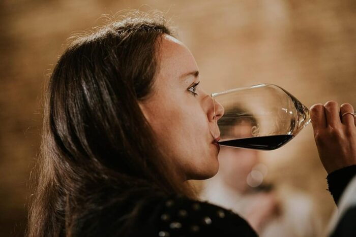 Valencia: Vineyard Tour With Local Wine Tasting & Appetizer - What to Bring and Not Allowed