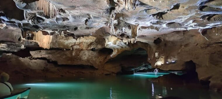 Valencia: Visit by Boat to the Caves of Sant Josep - Constant Temperature of 20°C