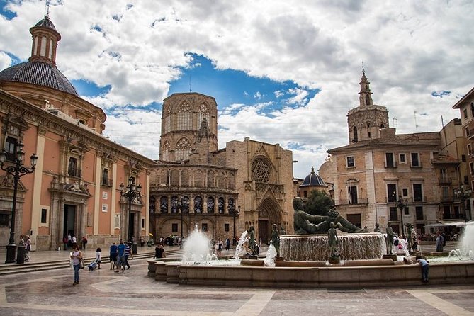 Valencia Walking Tour & Typical Drink - Tour Highlights