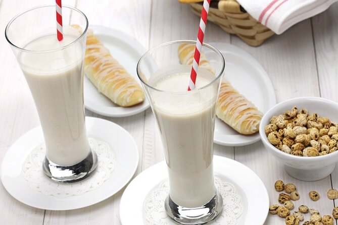 Valencia Walking Tour & Typical Drink - Typical Drink Tasting