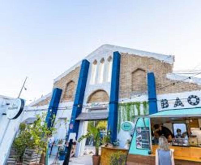 Valencia's Beaches, City of Arts, and Cabanyal - Yamaha Electric Bikes Features