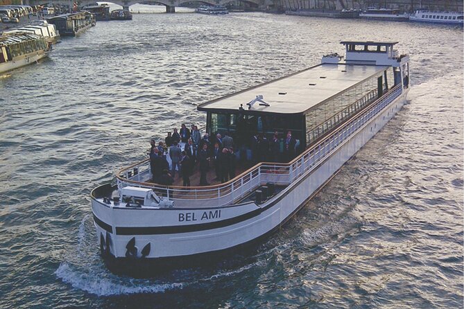 Valentines Day Dinner Cruise Departing From the Port of Grenelle - Romantic Setting on the Seine River