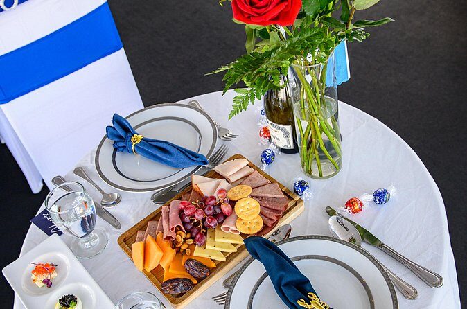 Valentine's Day Dinner Cruise in New York - Who Should Consider This Experience?