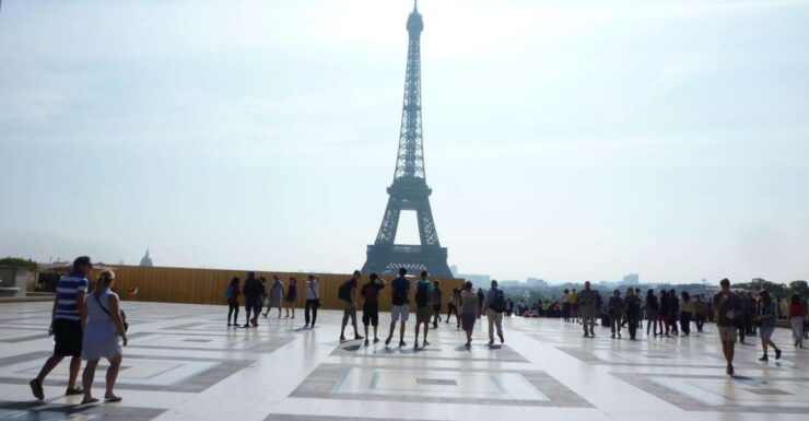 Valentines in Paris: A Romantic Wander Through the City - Hidden Gems and Secret Spots