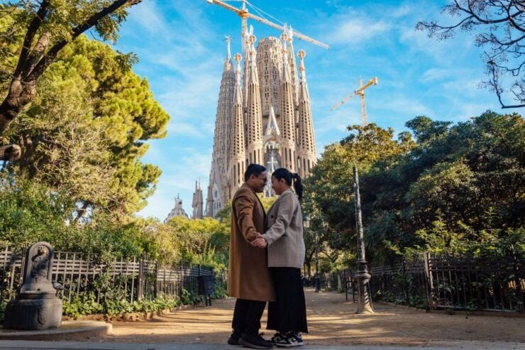 Valentine'S: Romantic Photoshoot in Barcelona - Photography Experience