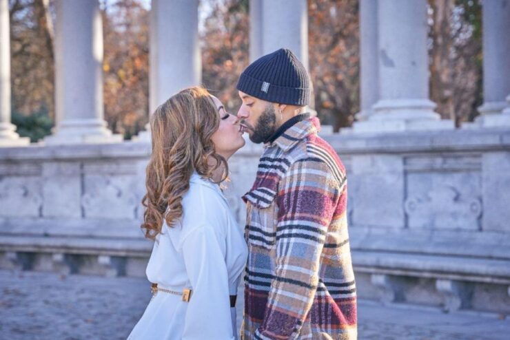 Valentine'S: Romantic Photoshoot in Madrid - Booking Details