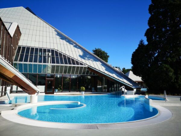 Valkenburg: Thermae 2000 Spa Entry Ticket - The Sum Up