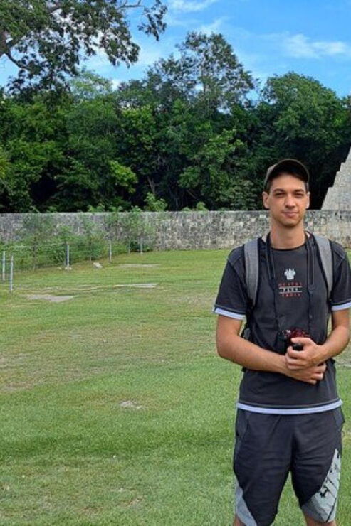 Valladolid: Chichen Itza and 3 Cenotes Tour - Itinerary Details