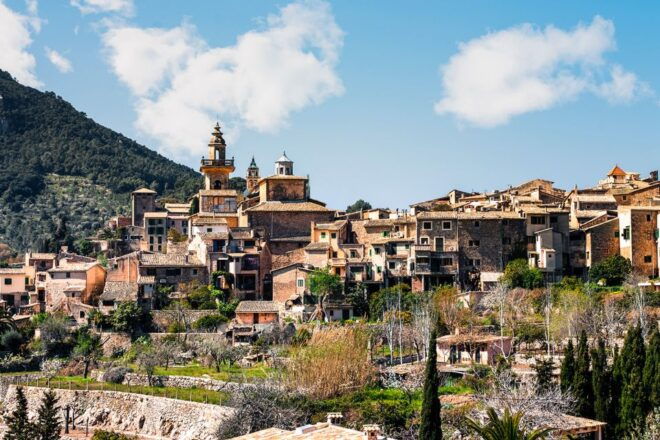 Valldemossa: Discover Valldemossa With a Transfer From Palma - Meeting Point