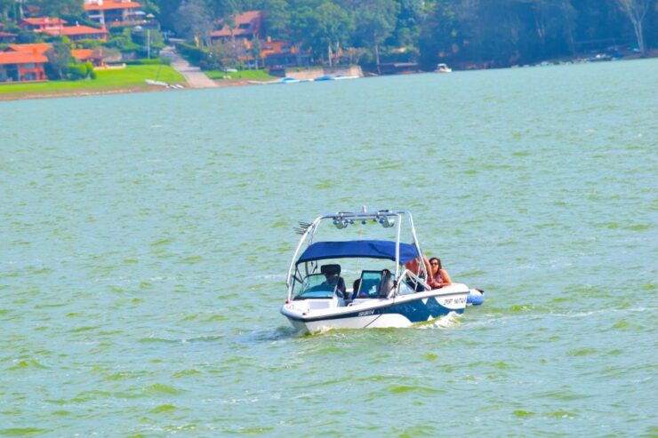 Valle De Bravo: Fast Boat With Aquatic Activities - Booking Flexibility and Cancellation Policy