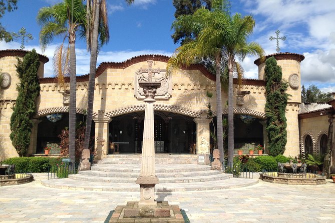 Valle De Bravo: Private Tour From Mexico City - Tour Overview