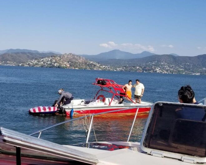 Valle De Bravo: Ski Boat Rentals - Host and Support
