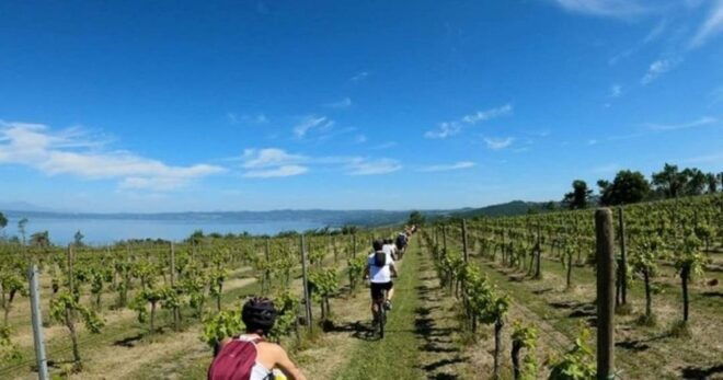Valle Del Lago: Ebike Tour With Food&Wine Tasting Experience - Meeting Point
