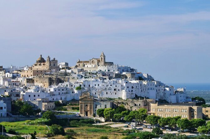 Valle d'Itria Tour: Polignano, Ostuni e Locorotondo, da Bari - The Sum Up