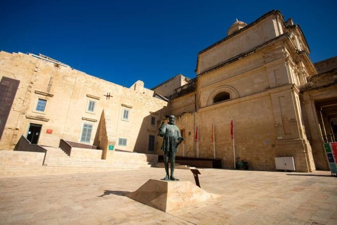 Valletta Love Walk: Gardens & Historic Streets - Experience Description