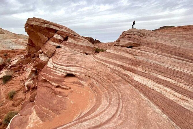 Valley of Fire, Seven Magic Mountains & Vegas Sign Tour - An In-Depth Look at the Tour Experience