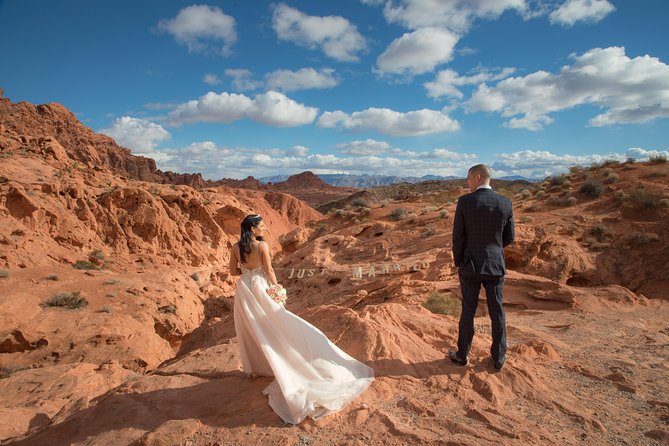 Valley of Fire Wedding by Private Limousine - Package Details and Overview
