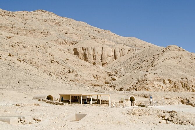 Valley Of The Queens Entry Ticket - Location and Nearby Facilities