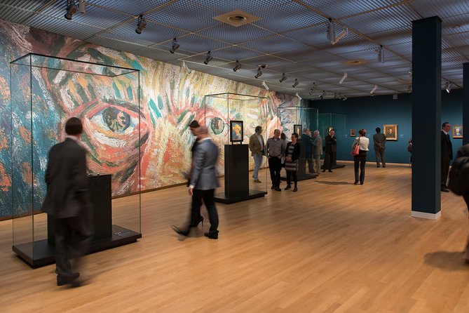 Van Gogh Museum Amsterdam 75 Min Blue Boat Canal Cruise - Common Questions