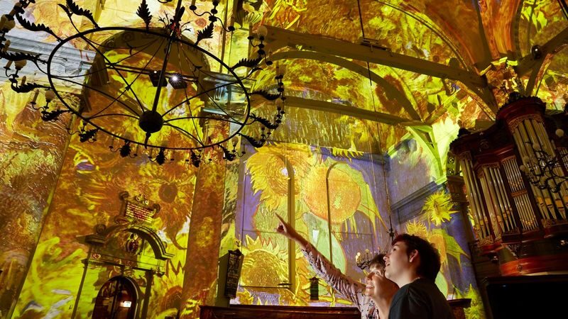 Van Gogh & Rembrandt in Amsterdam ticket - Inside Noorderkerk, the walls become the show