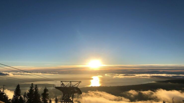 Vancouver: Attractions by Twilight Guided Tour With Dinner - Tour Experience